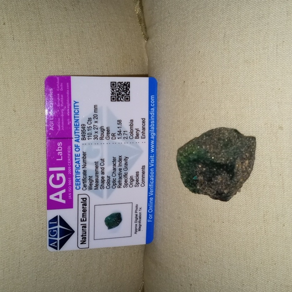 CERTIFIED 110.15 CTs of Natural Emerald